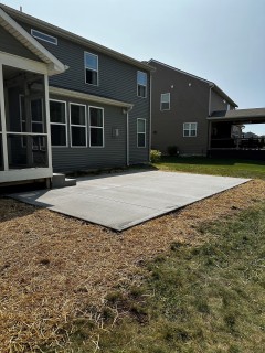 Broom Finish Patio with Rubbed Steps