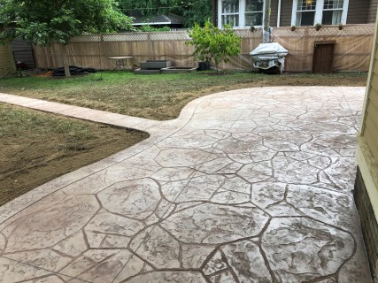 Appalachian Flagstone stamped concrete with Lanon Stone integral, Walnut release and tooled border with no color change in Indianapolis Indiana – Indy Decorative Concrete