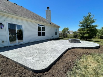 Appalachian Flagstone - Pewter Integral - Storm Gray Release - Gray Block Fire Pit with Dark Gray Top Cap