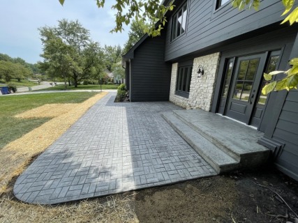 Basketweave Brick Stamp - Gull Gray Integral -Charcoal Release - Stacked Cantilever Steps